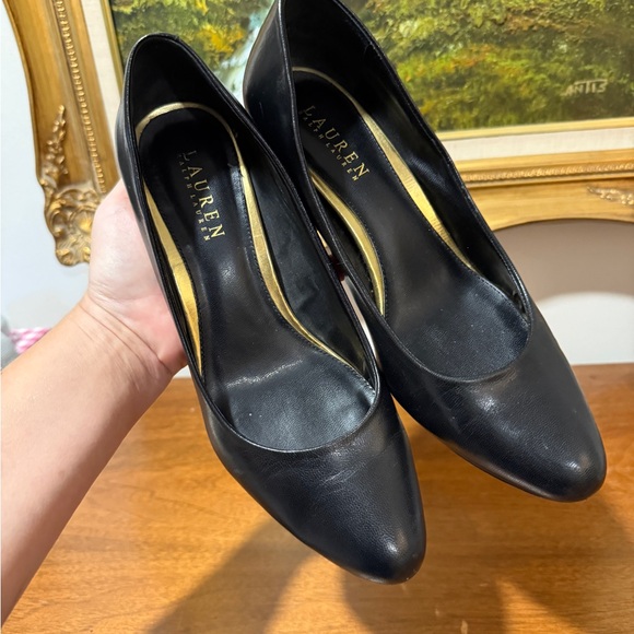 Ralph Lauren Elegant Black Heels - Picture 3 of 5